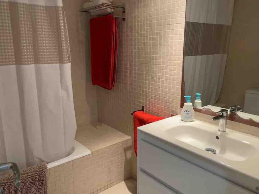 Апартаменти Moderna Y Alegre Vivienda Junto Al Mar . Рокетас-де-Мар Екстер'єр фото